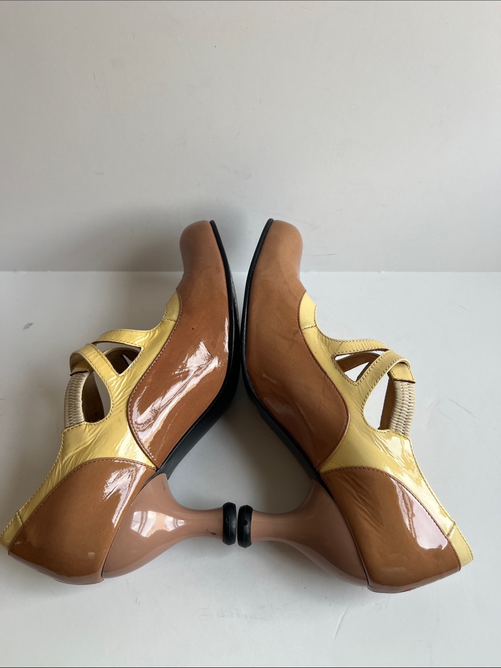 John Fluevog Heels Size 8 - Picture 7 of 9